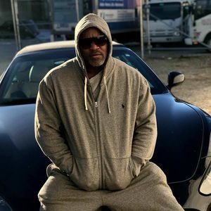 Meet your Posher, Derick